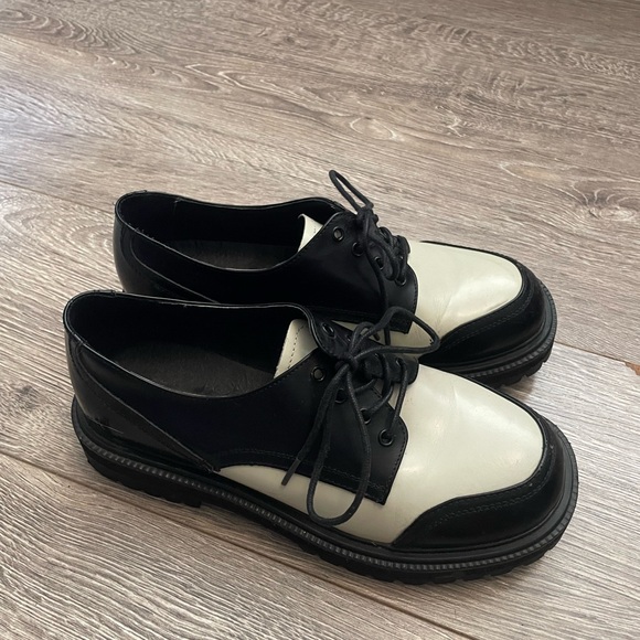 UNIF Black and Cream Women's Loafers - Picture 1 of 2